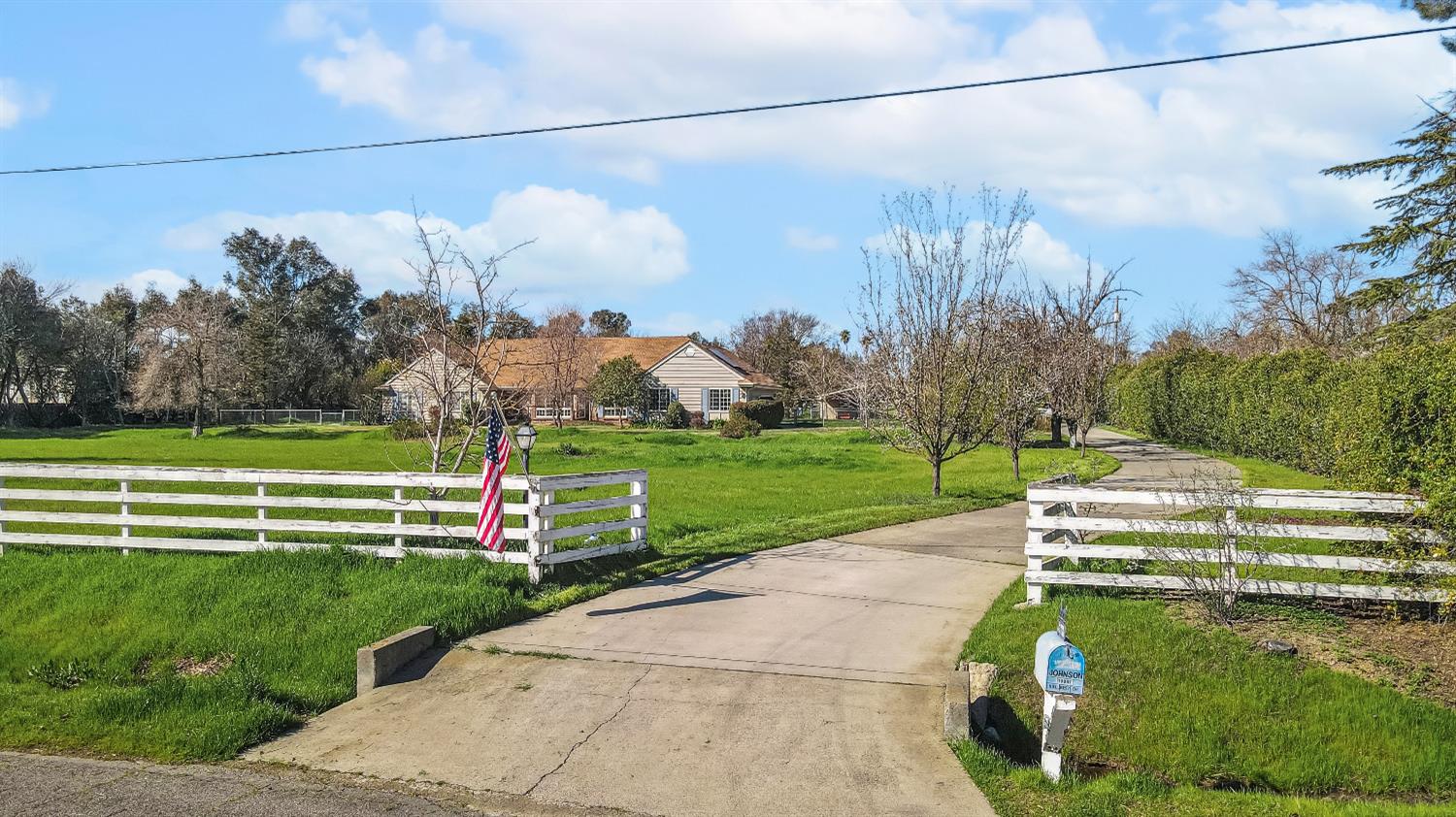 Woodland, California, 95695, United States, 4 Bedrooms Bedrooms, ,3 BathroomsBathrooms,Residential,Active,1929675