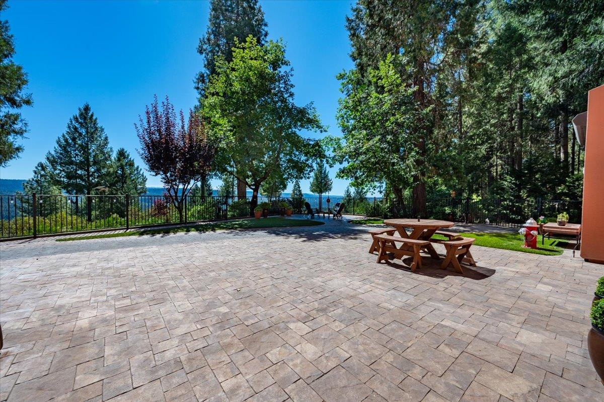 Nevada City, California, 95959, United States, 3 Bedrooms Bedrooms, ,4 BathroomsBathrooms,Residential,Active,1919387