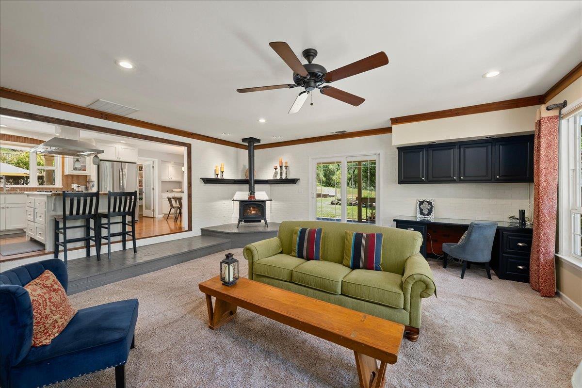 Shingle Springs, California, 95682, United States, 3 Bedrooms Bedrooms, ,3 BathroomsBathrooms,Residential,Active,1823945