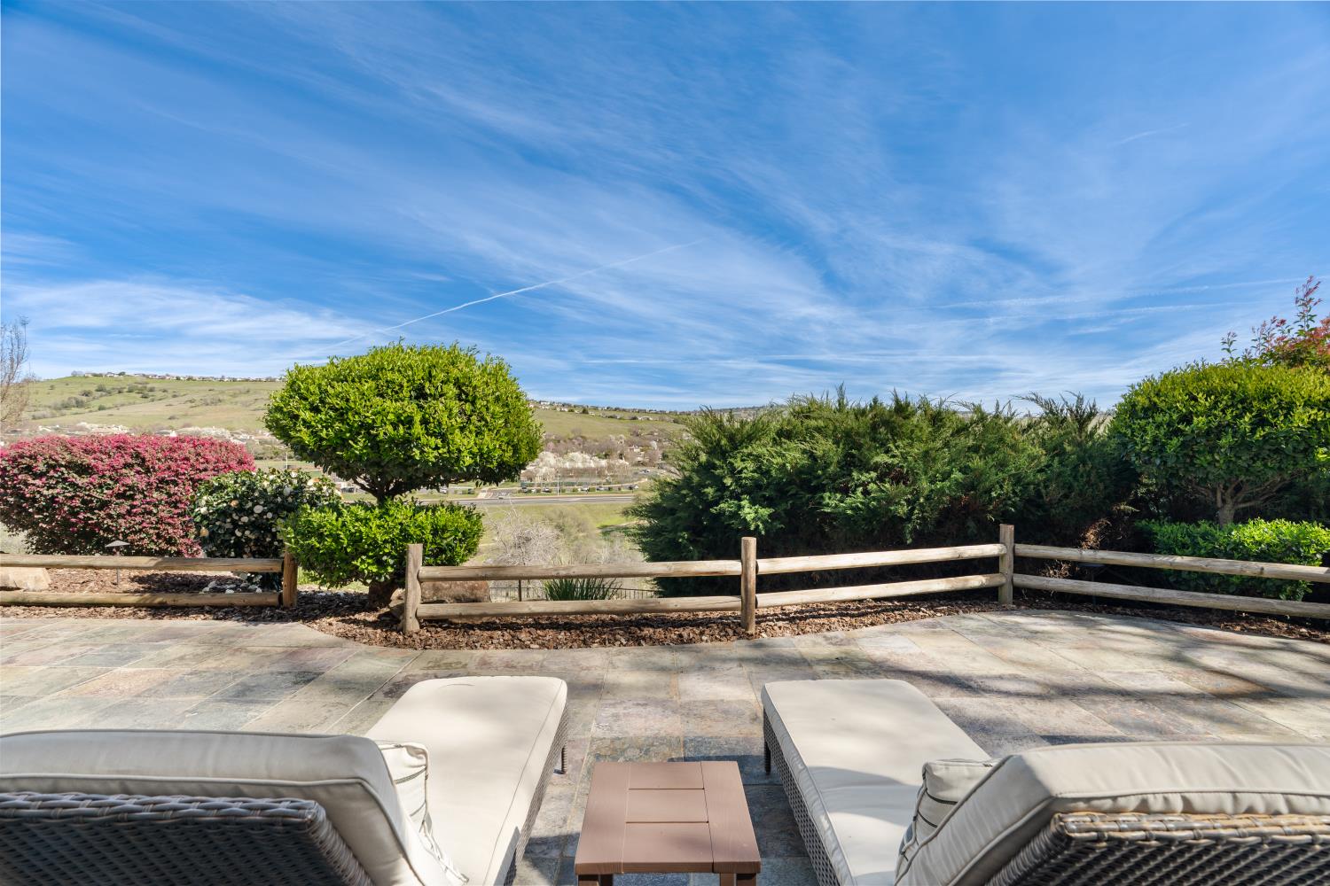 El Dorado Hills, California, 95762, United States, 5 Bedrooms Bedrooms, ,4 BathroomsBathrooms,Residential,Active,2023351