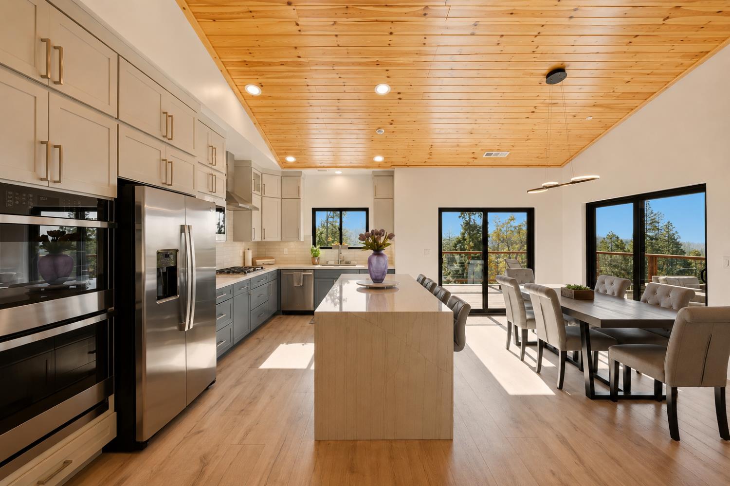 Arnold, California, 95223, United States, 4 Bedrooms Bedrooms, ,3 BathroomsBathrooms,Residential,Active,2039055
