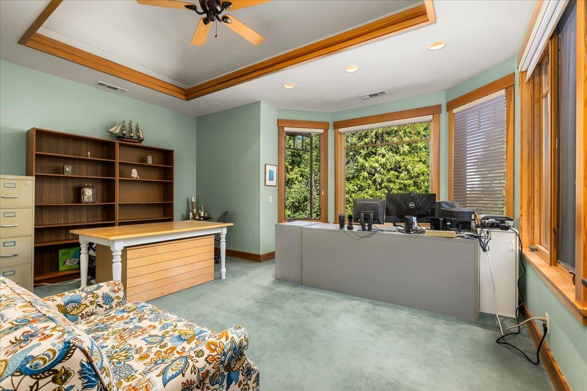 Nevada City, California, 95959, United States, 3 Bedrooms Bedrooms, ,4 BathroomsBathrooms,Residential,Active,1886804