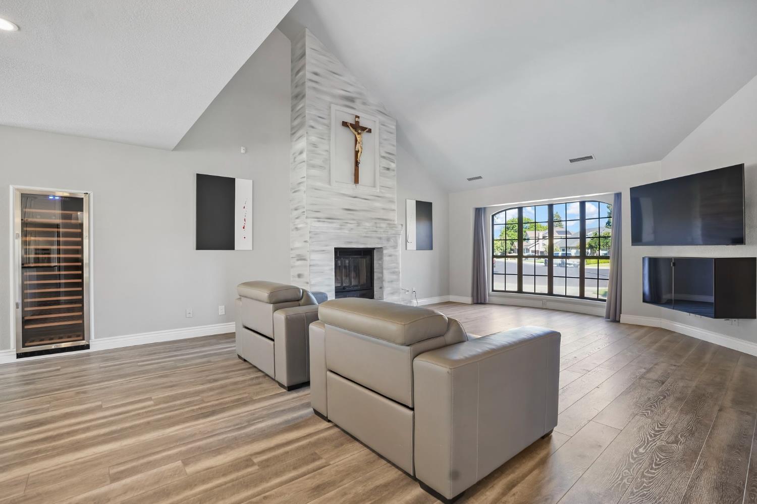 Modesto, California, 95356, United States, 4 Bedrooms Bedrooms, ,4 BathroomsBathrooms,Residential,Active,1929420