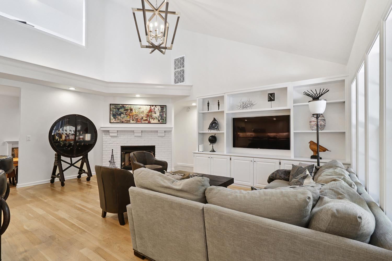 Carmichael, California, 95608, United States, 4 Bedrooms Bedrooms, ,3 BathroomsBathrooms,Residential,Active,2007341