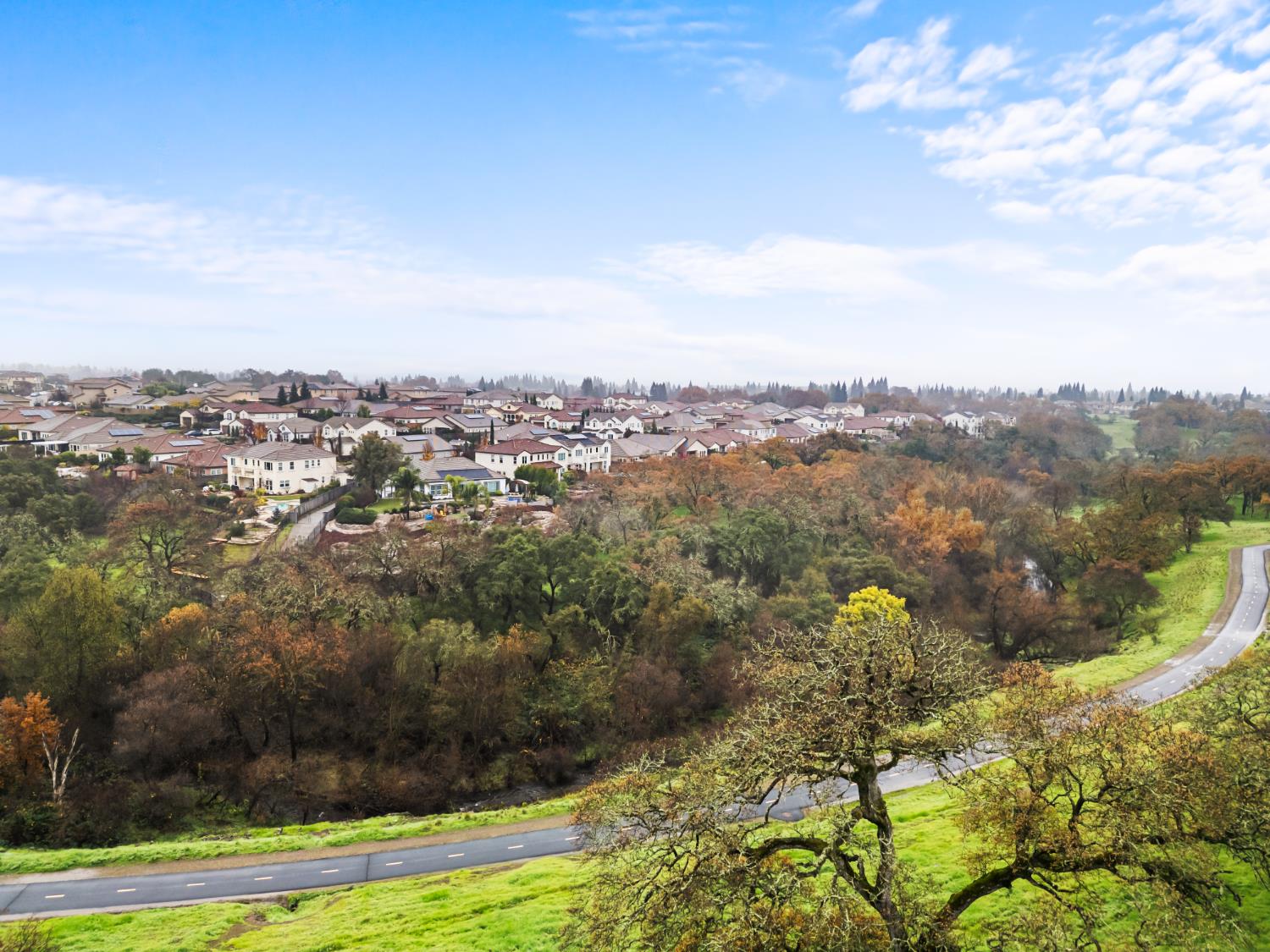 Roseville, California, 95661, United States, 5 Bedrooms Bedrooms, ,4 BathroomsBathrooms,Residential,Active,2006825