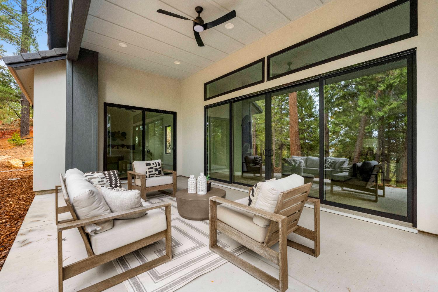 Meadow Vista, California, 95722, United States, 4 Bedrooms Bedrooms, ,4 BathroomsBathrooms,Residential,Active,2006812