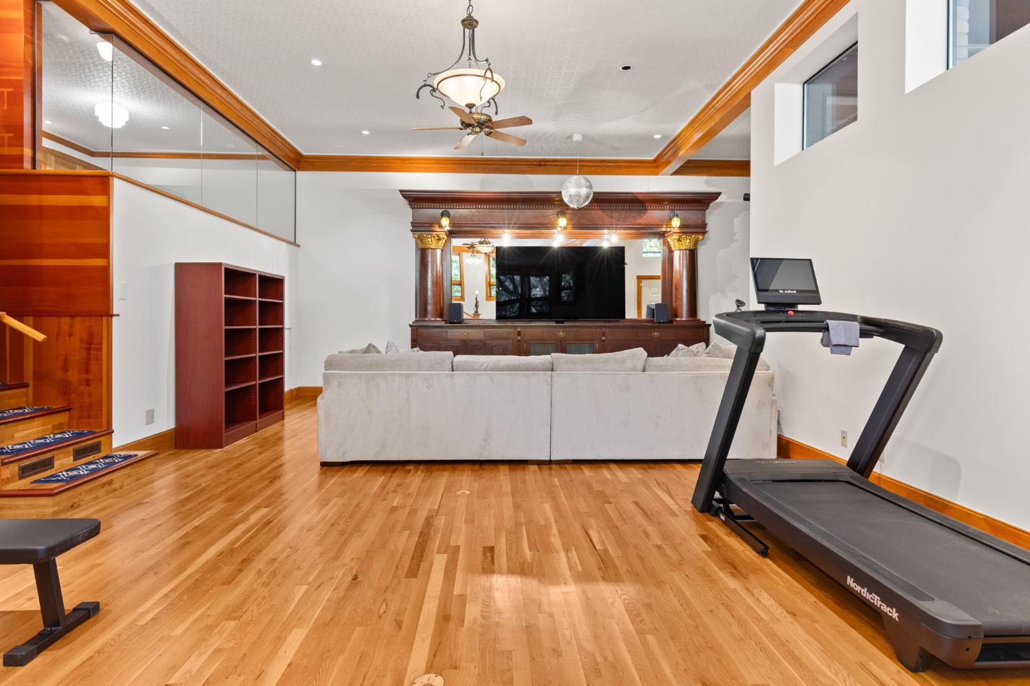 Sutter Creek, California, 95685, United States, 2 Bedrooms Bedrooms, ,4 BathroomsBathrooms,Residential,Active,2038151