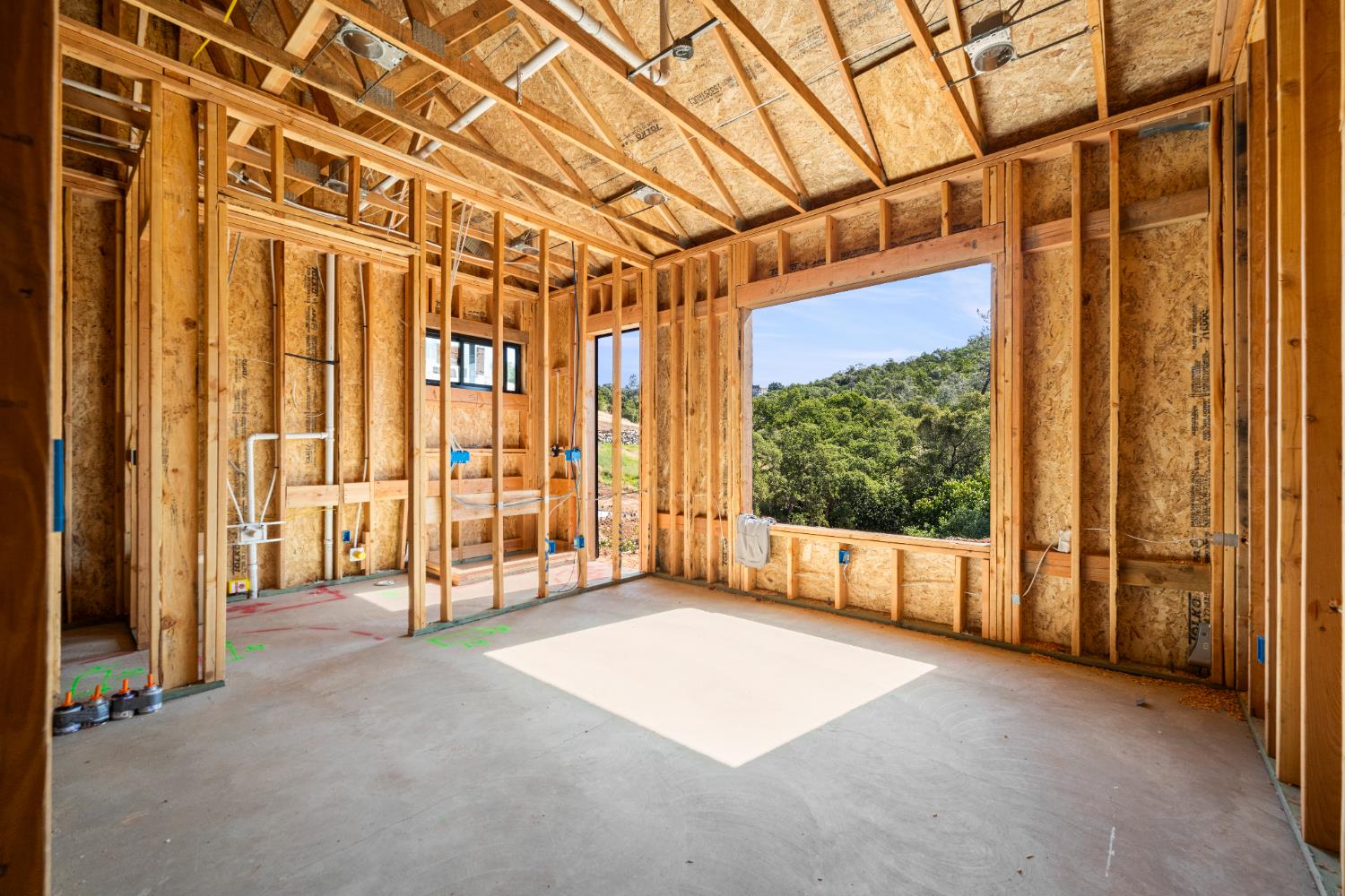 Newcastle, California, 95658, United States, 5 Bedrooms Bedrooms, ,4 BathroomsBathrooms,Residential,Pending,1905100