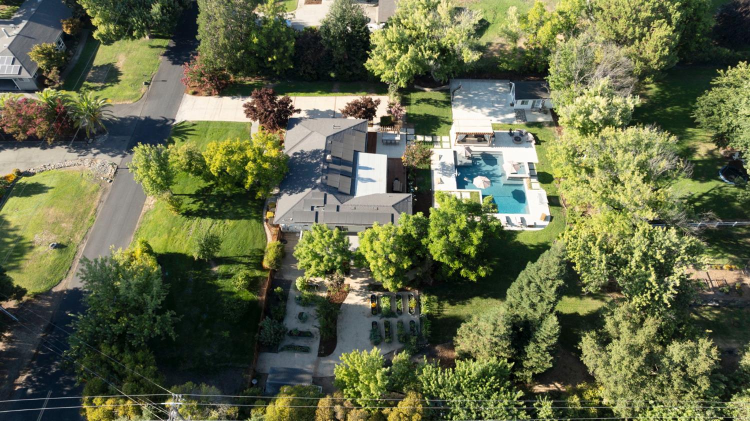 Loomis, California, 95650, United States, 3 Bedrooms Bedrooms, ,2 BathroomsBathrooms,Residential,Pending,1922290