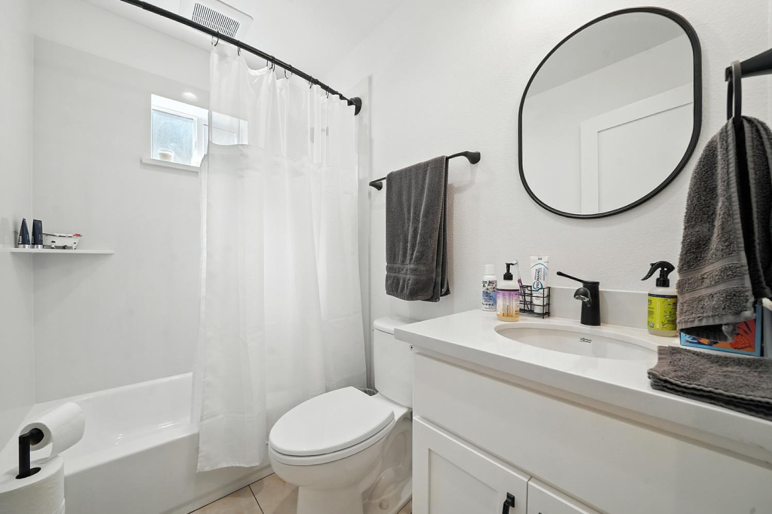 Angels Camp, California, 95222, United States, 3 Bedrooms Bedrooms, ,2 BathroomsBathrooms,Residential,Active,1942399