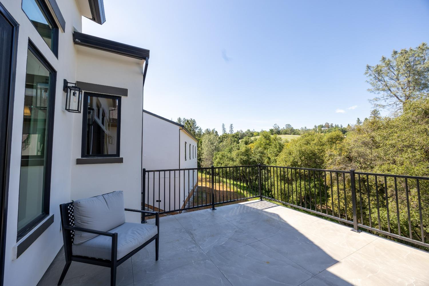 Auburn, California, 95603, United States, 4 Bedrooms Bedrooms, ,4 BathroomsBathrooms,Residential,Active,2017471