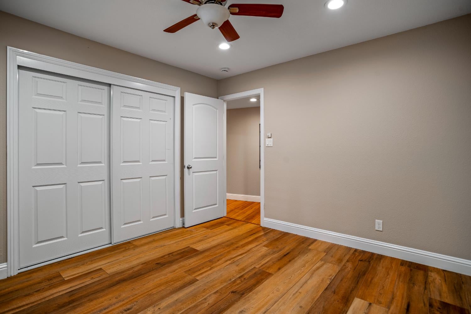 Sacramento, California, 95864, United States, 5 Bedrooms Bedrooms, ,3 BathroomsBathrooms,Residential,Active,1946308
