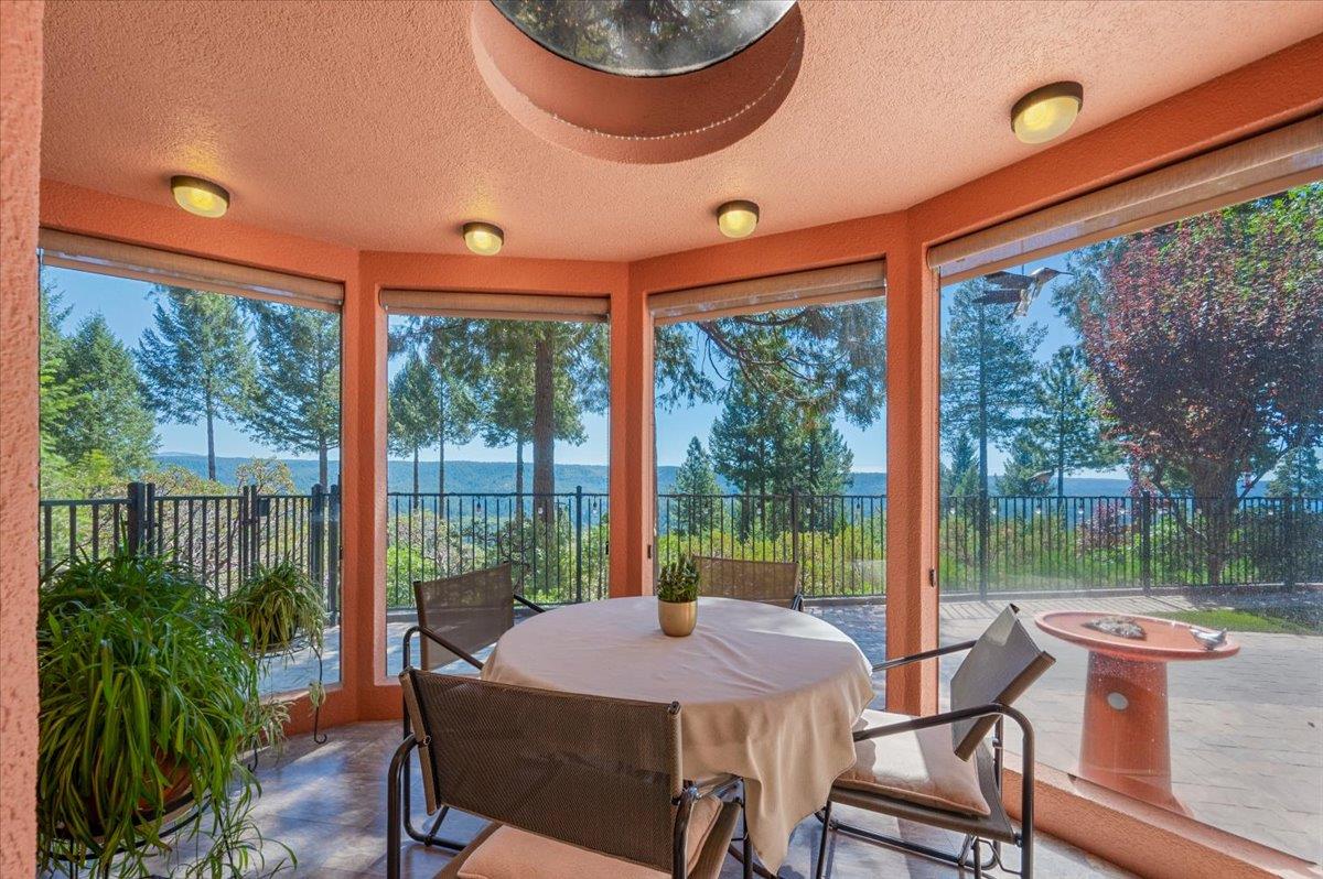 Nevada City, California, 95959, United States, 3 Bedrooms Bedrooms, ,4 BathroomsBathrooms,Residential,Active,1919387