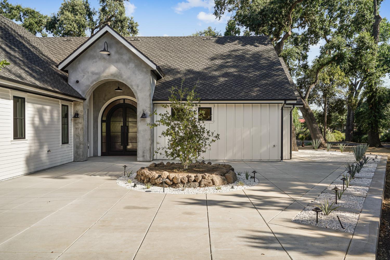 Stockton, California, 95207, United States, 4 Bedrooms Bedrooms, ,4 BathroomsBathrooms,Residential,Active,1899912
