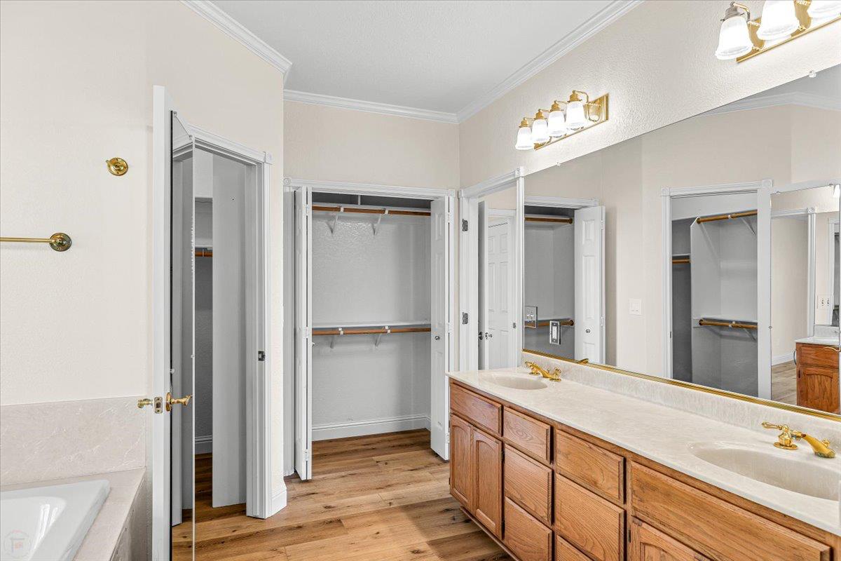 Galt, California, 95632, United States, 3 Bedrooms Bedrooms, ,3 BathroomsBathrooms,Residential,Active,2010524