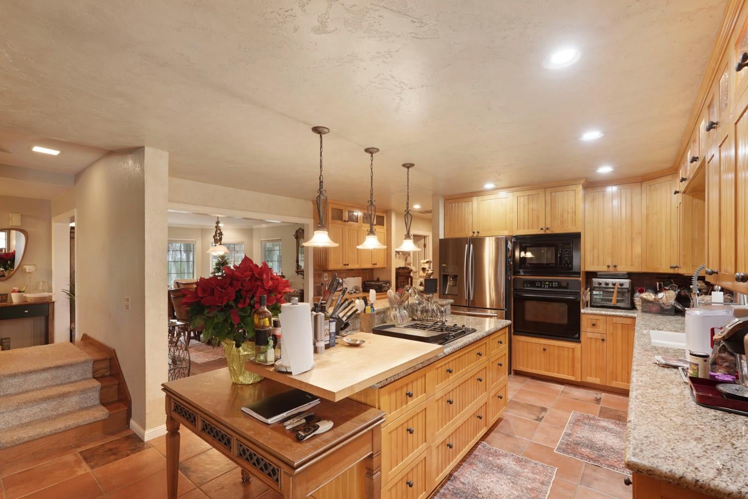 Lodi, California, 95240, United States, 3 Bedrooms Bedrooms, ,3 BathroomsBathrooms,Residential,Active,2001349