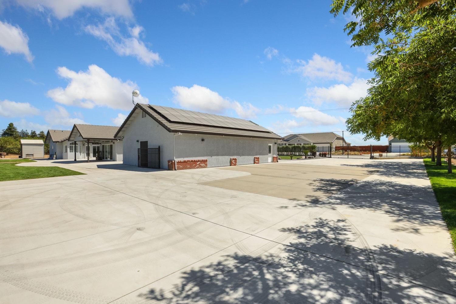 Manteca, California, 95336, United States, 4 Bedrooms Bedrooms, ,3 BathroomsBathrooms,Residential,Active,1946532