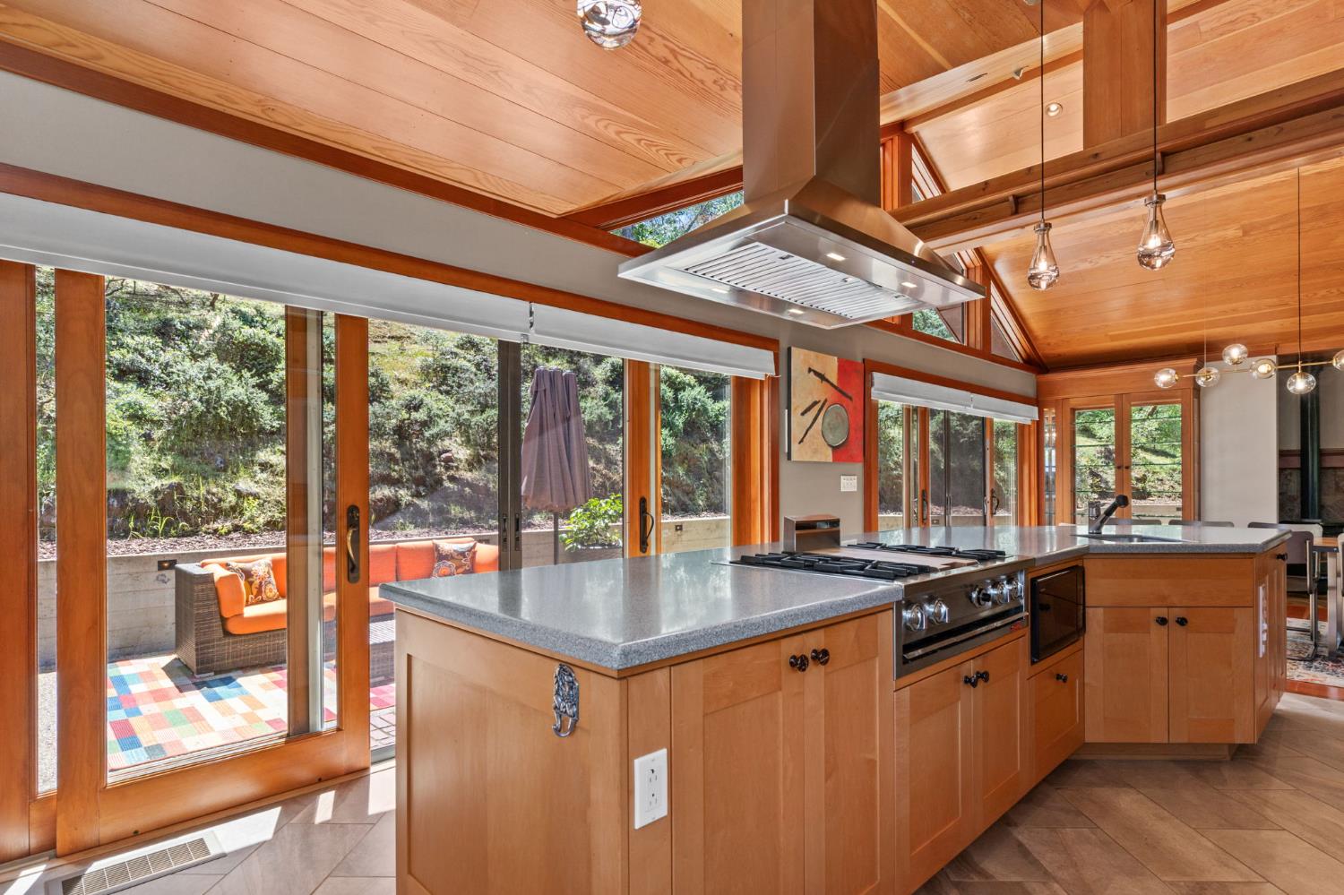 Sutter Creek, California, 95685, United States, 2 Bedrooms Bedrooms, ,4 BathroomsBathrooms,Residential,Active,2038151