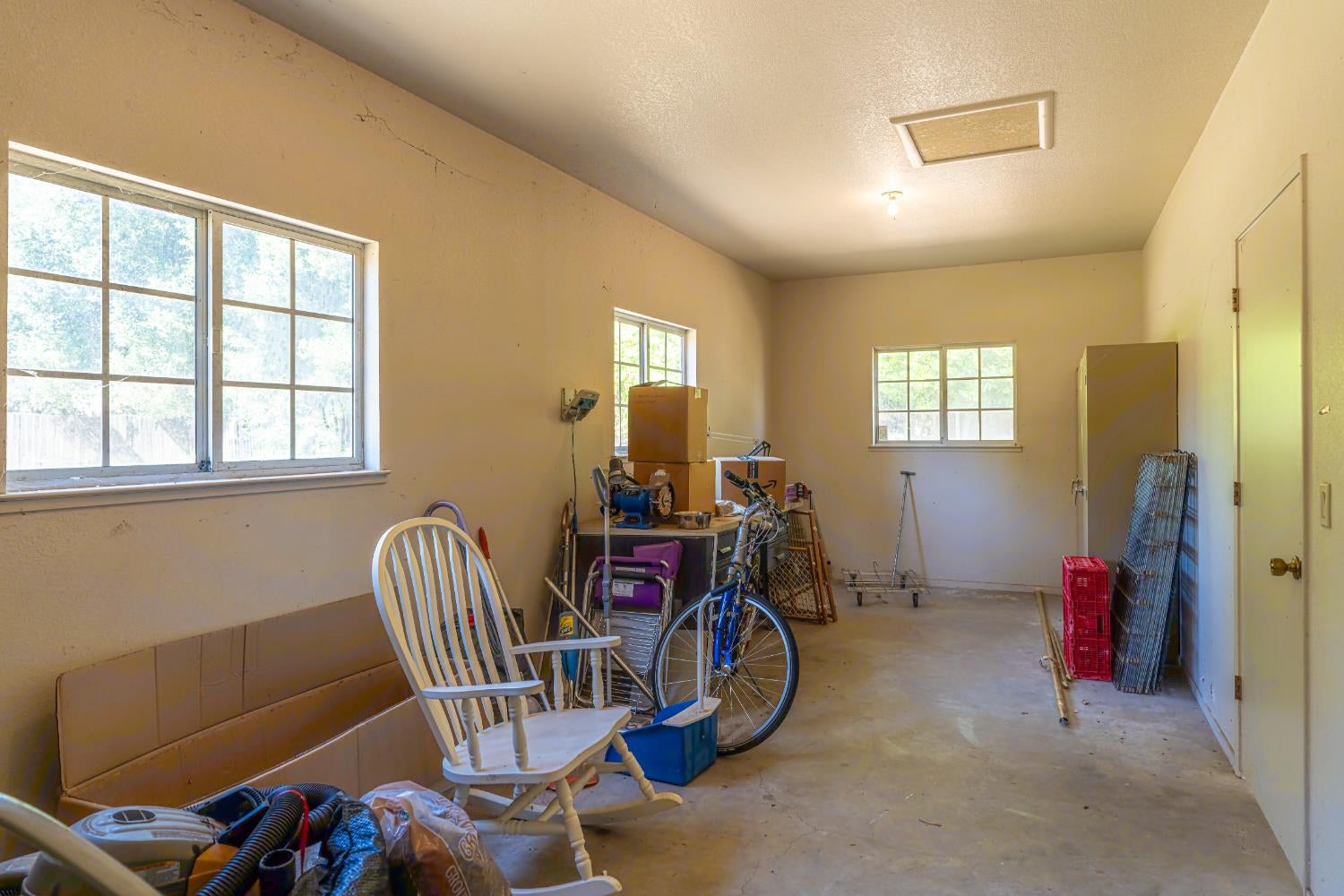 Woodland, California, 95695, United States, 5 Bedrooms Bedrooms, ,5 BathroomsBathrooms,Residential,Active,1907974