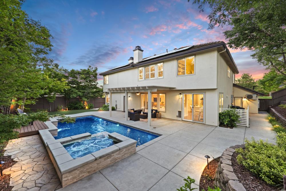 El Dorado Hills, California, 95762, United States, 5 Bedrooms Bedrooms, ,3 BathroomsBathrooms,Residential,Pending,2045616