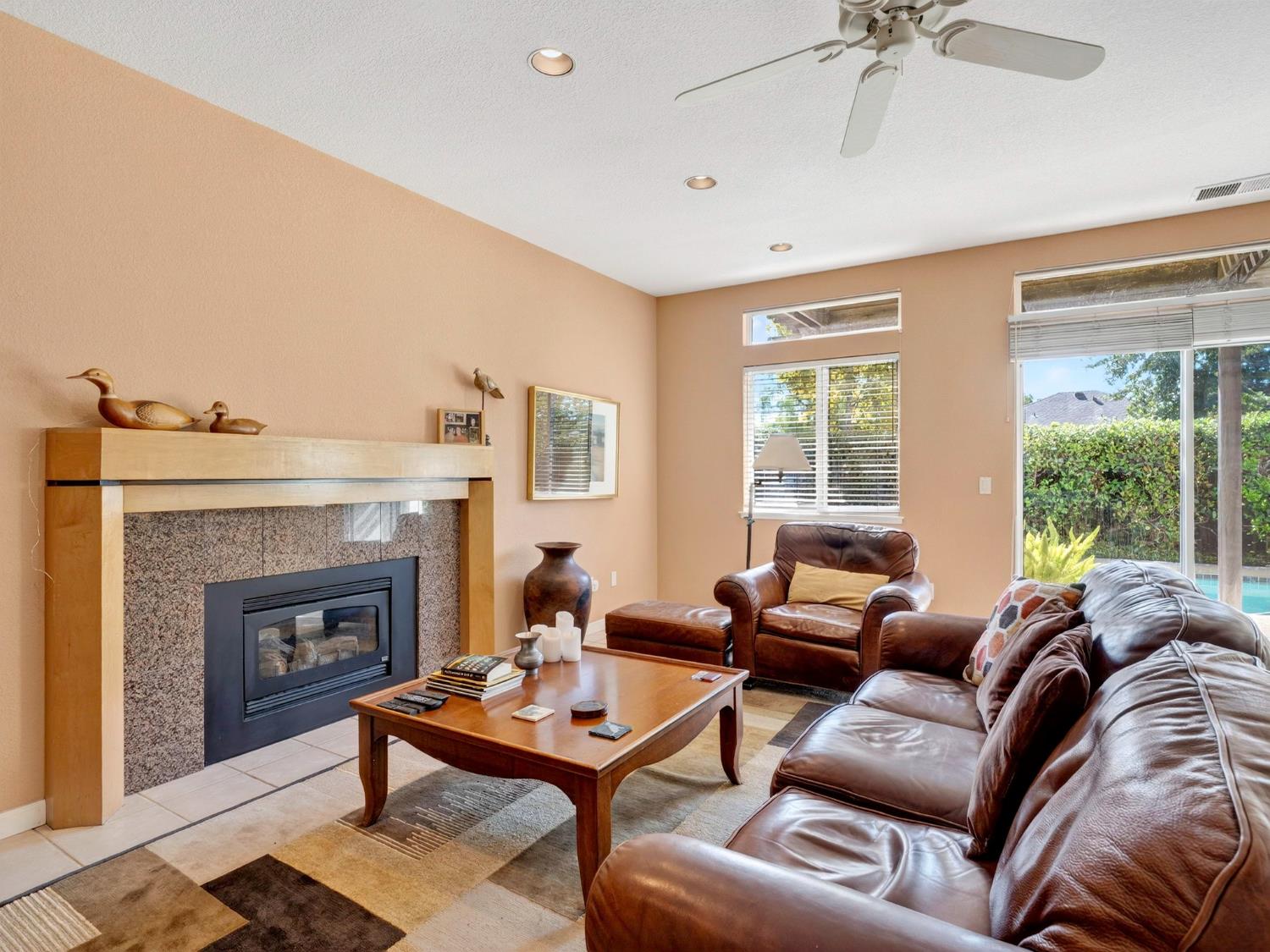 Davis, California, 95616, United States, 4 Bedrooms Bedrooms, ,3 BathroomsBathrooms,Residential,Active,1968416