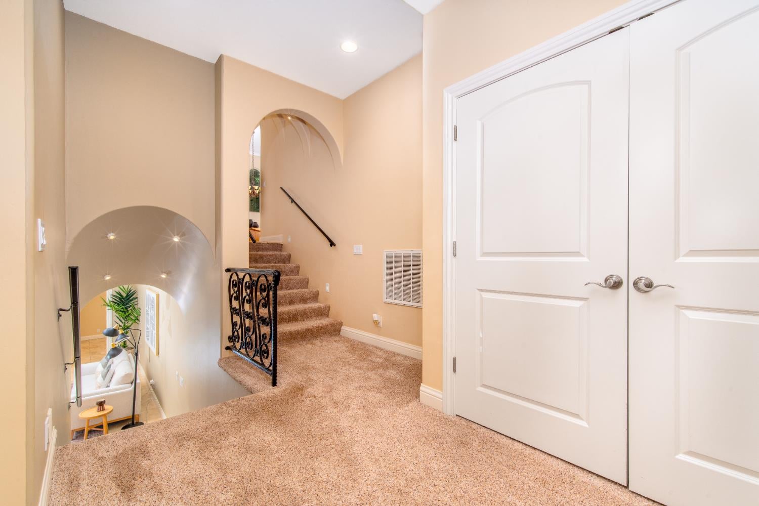 Shingle Springs, California, 95682, United States, ,4 BathroomsBathrooms,Residential,Active,1829887