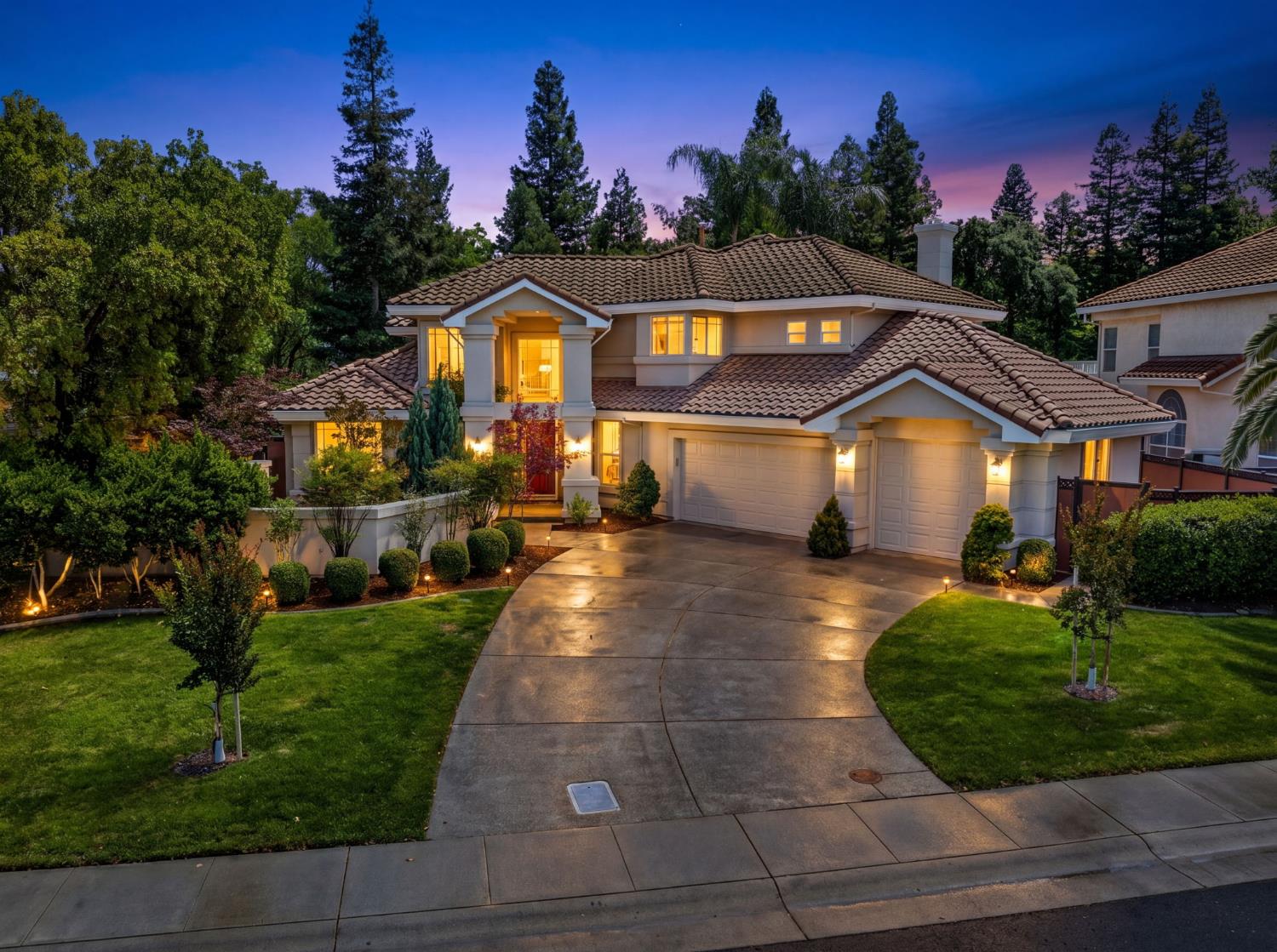 Davis, California, 95618, United States, 4 Bedrooms Bedrooms, ,3 BathroomsBathrooms,Residential,Pending,2045806