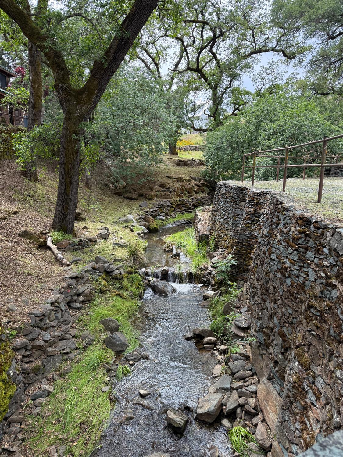 Sutter Creek, California, 95685, United States, 2 Bedrooms Bedrooms, ,4 BathroomsBathrooms,Residential,Active,2038151