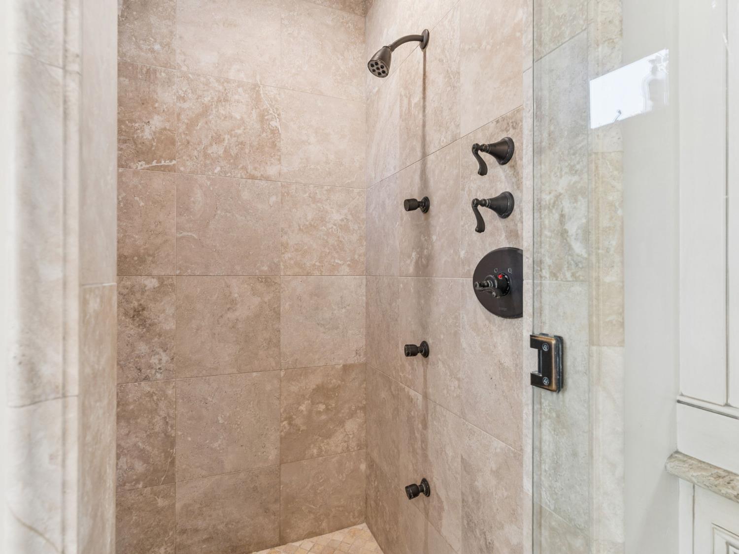 Granite Bay, California, 95746, United States, 5 Bedrooms Bedrooms, ,7 BathroomsBathrooms,Residential,Active,2028537