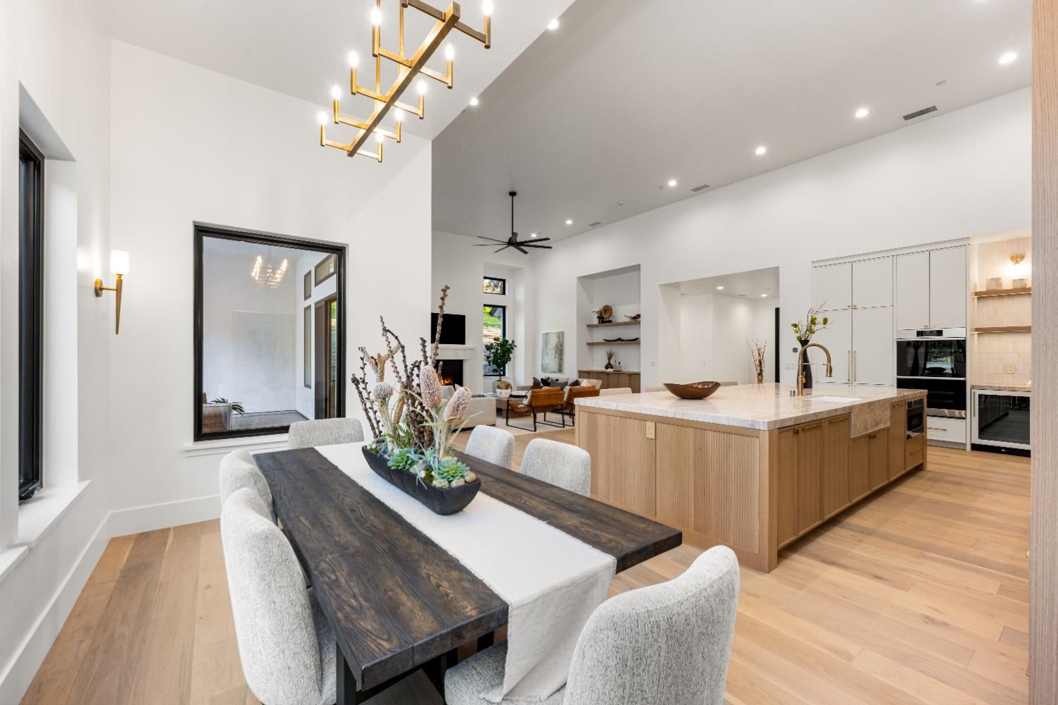 Newcastle, California, 95658, United States, 5 Bedrooms Bedrooms, ,4 BathroomsBathrooms,Residential,Active,2013165