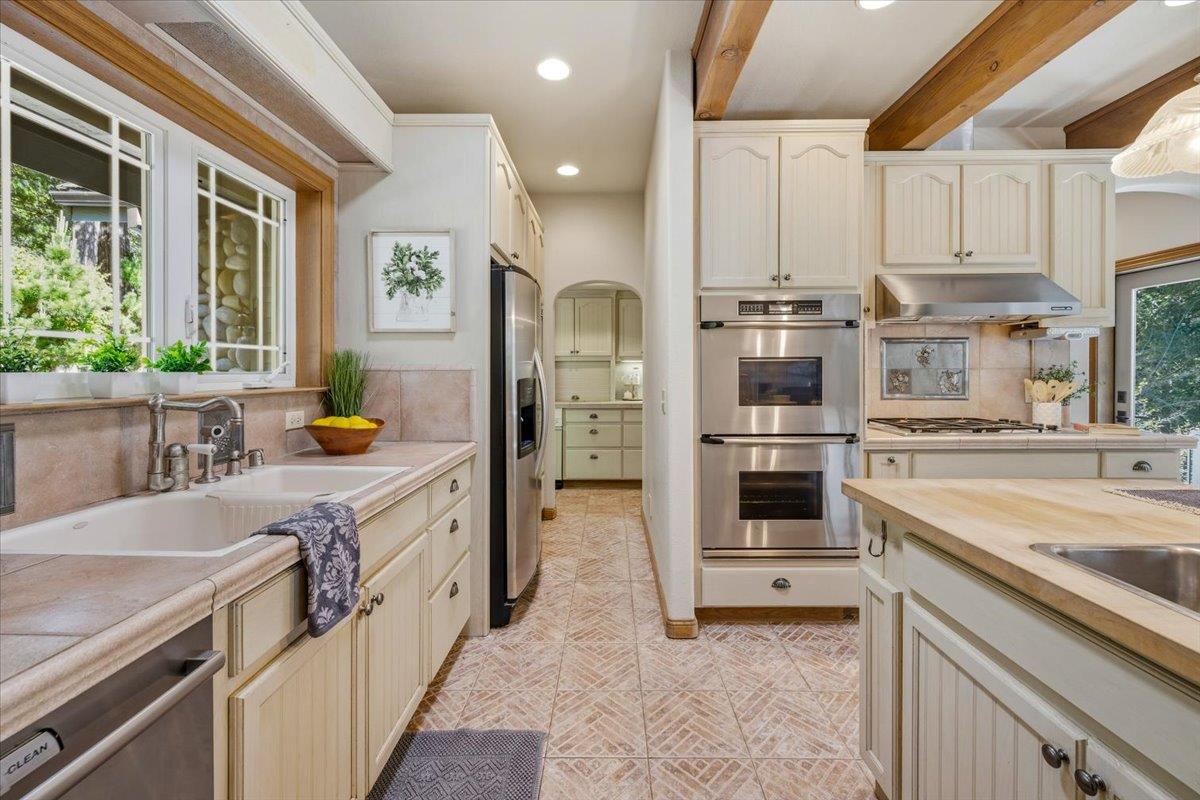 Nevada City, California, 95959, United States, 3 Bedrooms Bedrooms, ,3 BathroomsBathrooms,Residential,Active,2043425