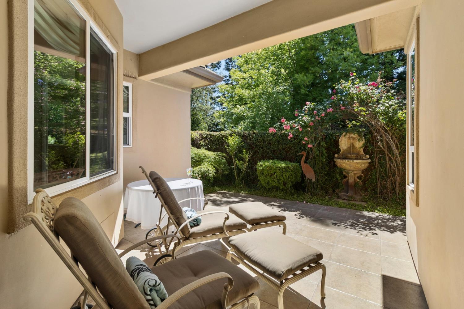 Sacramento, California, 95830, United States, 4 Bedrooms Bedrooms, ,4 BathroomsBathrooms,Residential,Active,2045041