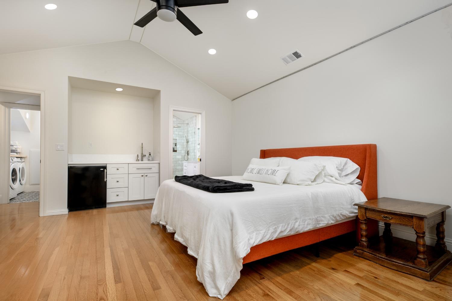 Nevada City, California, 95959, United States, 4 Bedrooms Bedrooms, ,5 BathroomsBathrooms,Residential,Active,1808164