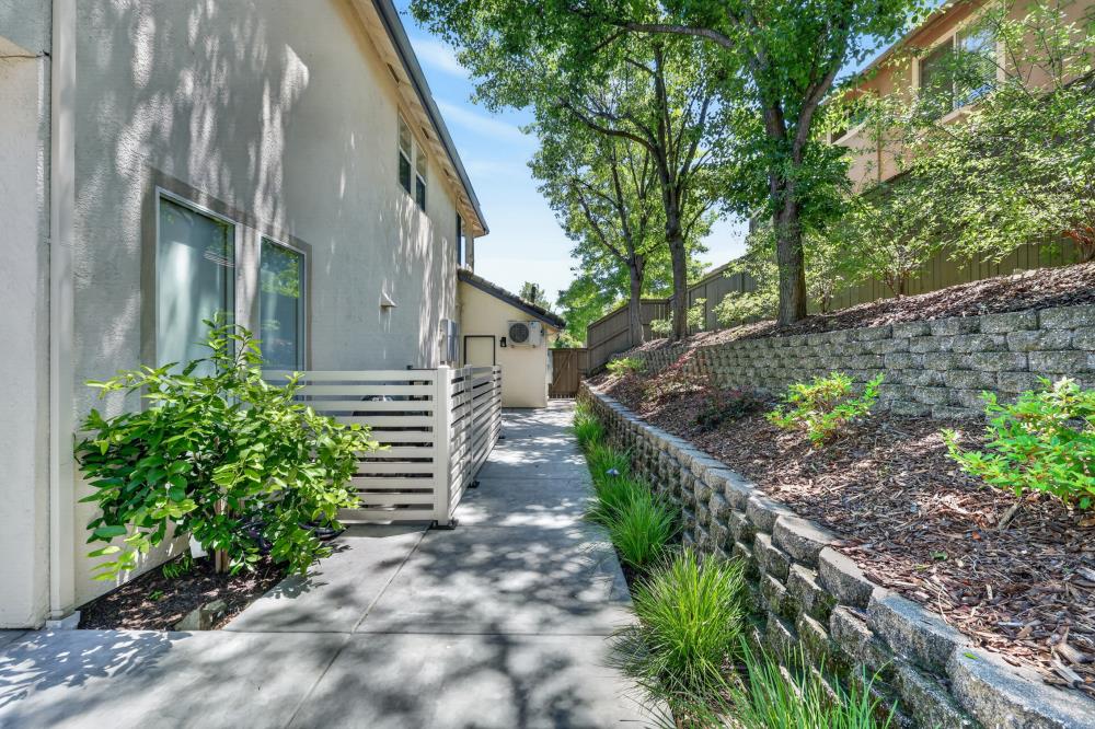 El Dorado Hills, California, 95762, United States, 5 Bedrooms Bedrooms, ,3 BathroomsBathrooms,Residential,Pending,2045616