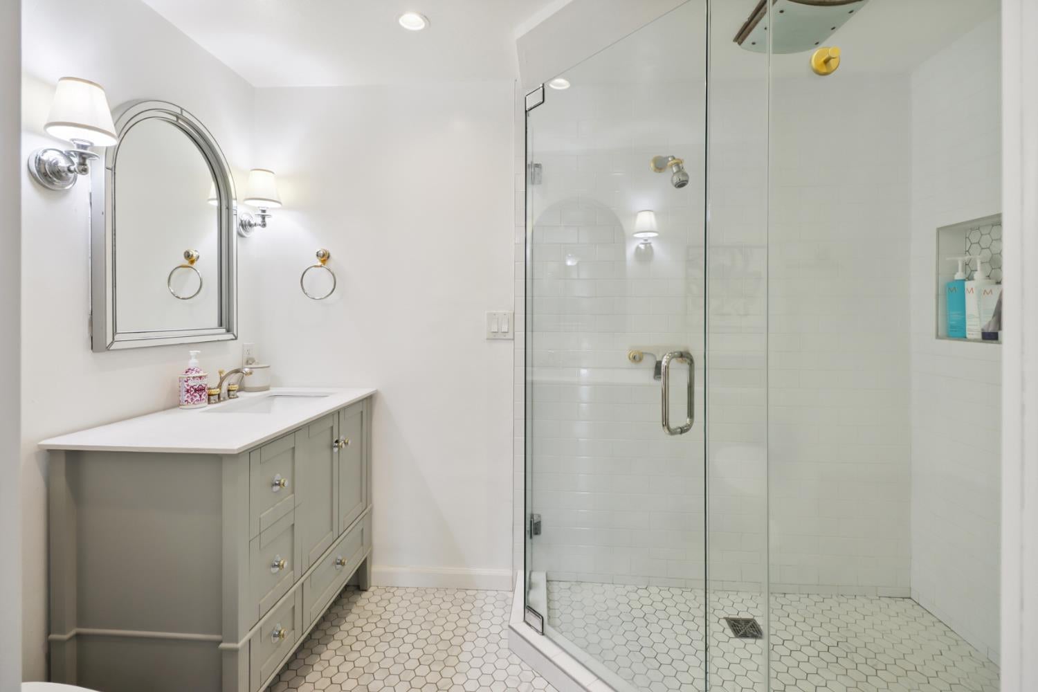 Carmichael, California, 95608, United States, 4 Bedrooms Bedrooms, ,3 BathroomsBathrooms,Residential,Active,1904149
