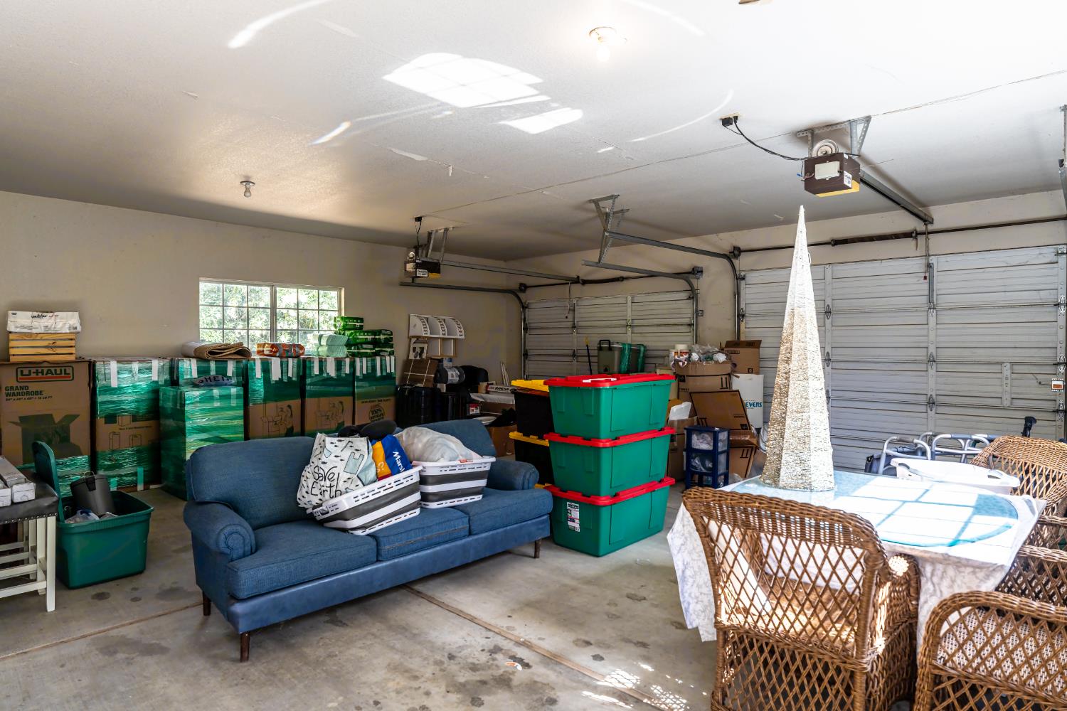 Woodland, California, 95695, United States, 5 Bedrooms Bedrooms, ,5 BathroomsBathrooms,Residential,Active,1907974