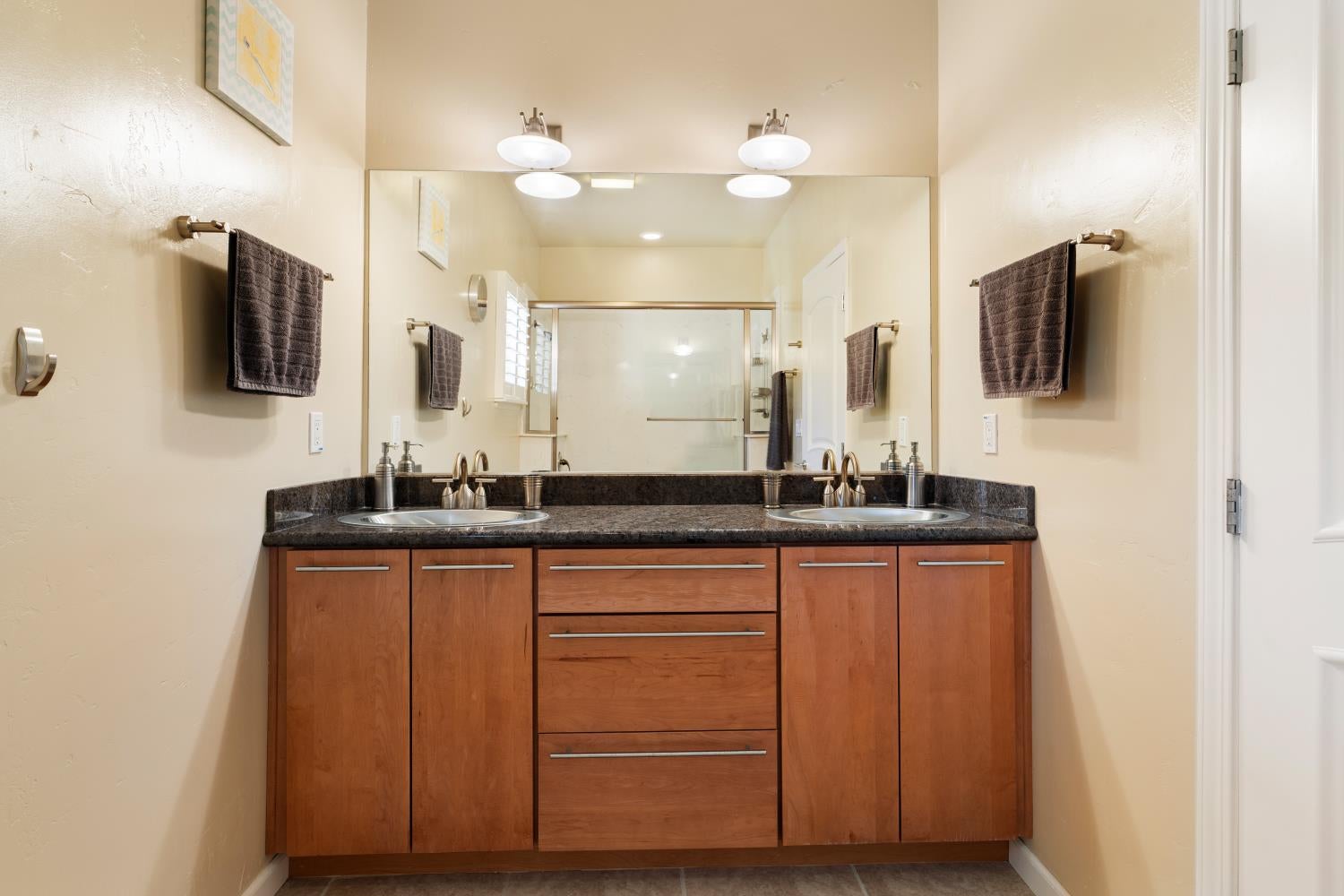 El Dorado Hills, California, 95762, United States, 5 Bedrooms Bedrooms, ,4 BathroomsBathrooms,Residential,Active,2023351