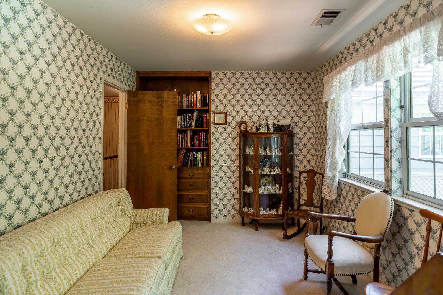 Woodland, California, 95695, United States, 5 Bedrooms Bedrooms, ,5 BathroomsBathrooms,Residential,Active,1907974