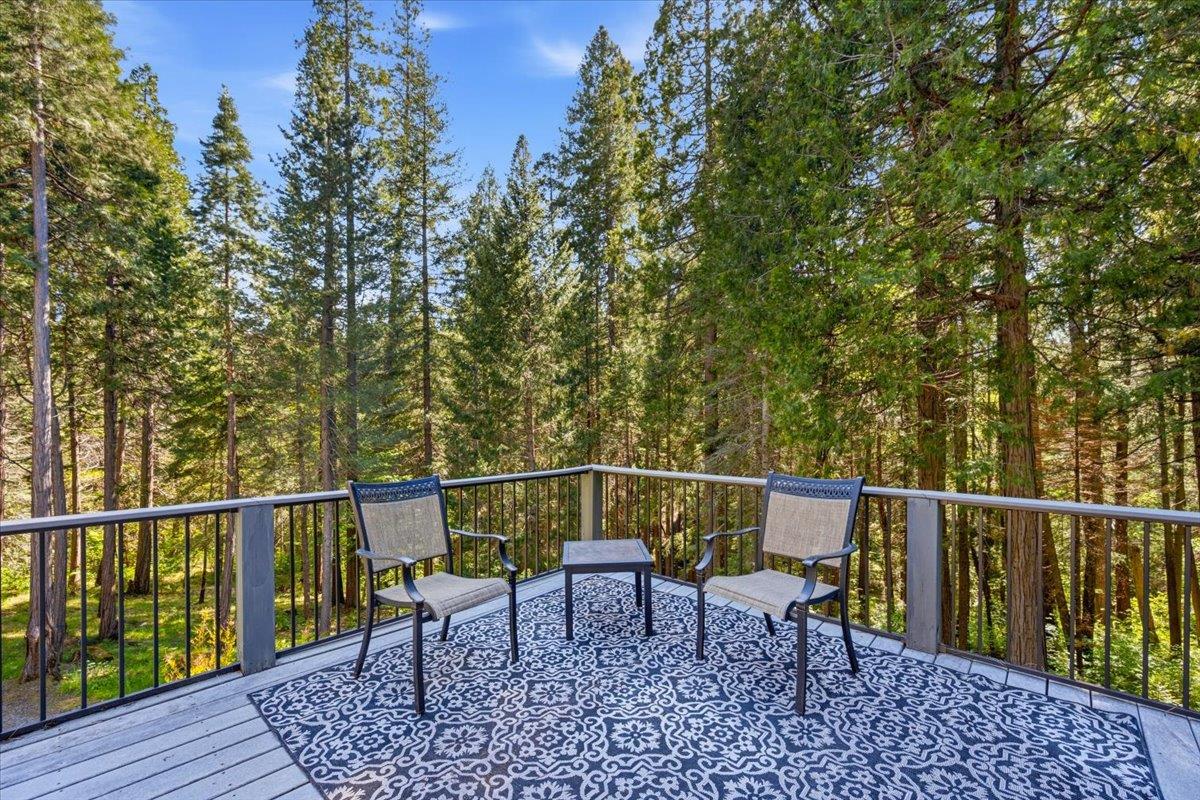 Nevada City, California, 95959, United States, 3 Bedrooms Bedrooms, ,3 BathroomsBathrooms,Residential,Active,2043425