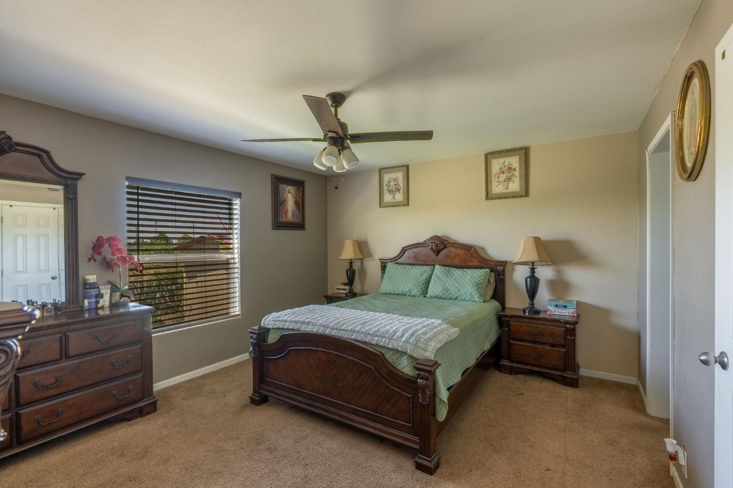 Ripon, California, 95366, United States, 3 Bedrooms Bedrooms, ,2 BathroomsBathrooms,Residential,Active,1808142