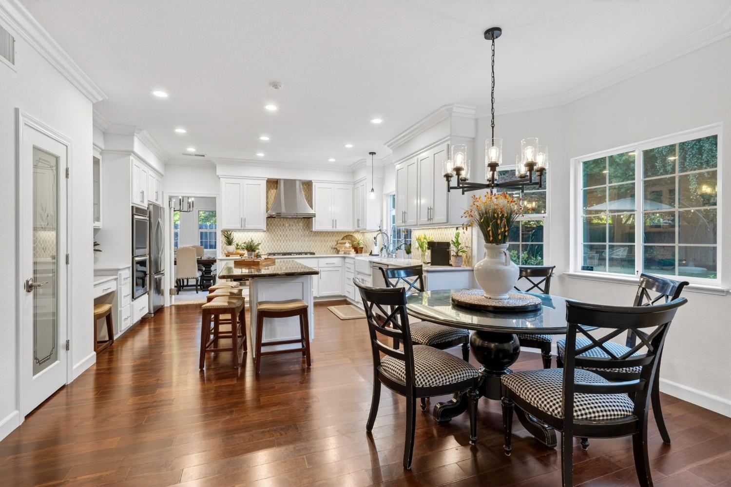 Davis, California, 95618, United States, 5 Bedrooms Bedrooms, ,3 BathroomsBathrooms,Residential,Active,2045676