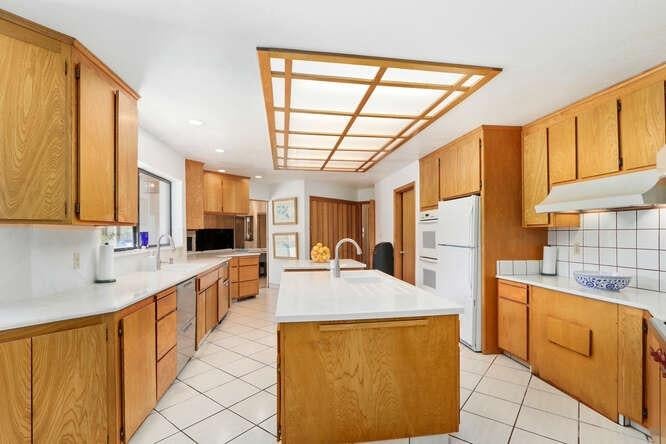 Sacramento, California, 95864, United States, 4 Bedrooms Bedrooms, ,3 BathroomsBathrooms,Residential,Active,1808144