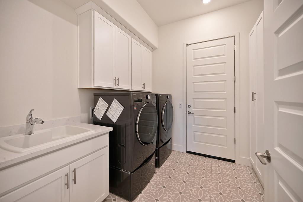 El Dorado Hills, California, 95762, United States, 2 Bedrooms Bedrooms, ,3 BathroomsBathrooms,Residential,Active,2009425