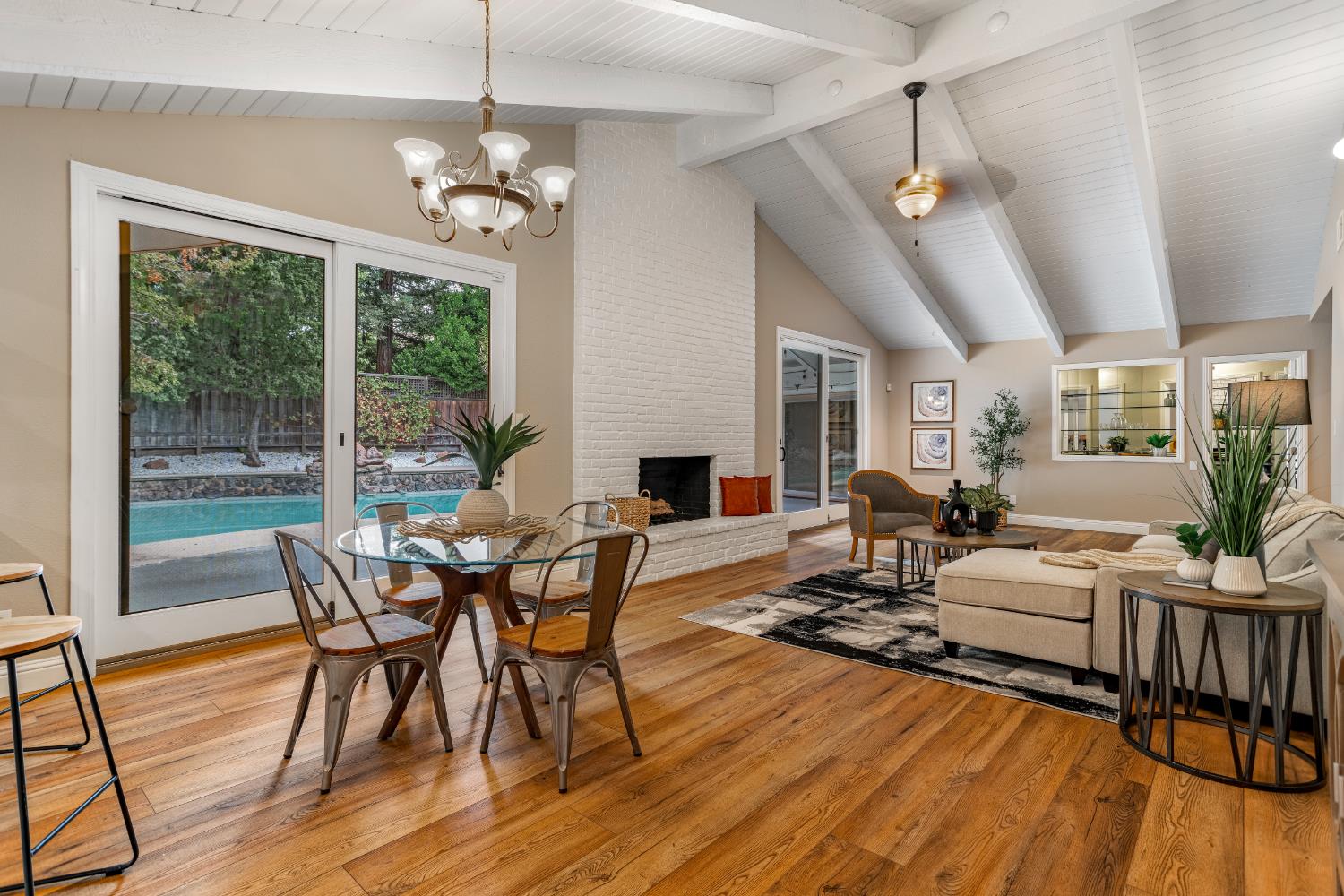 Sacramento, California, 95864, United States, 5 Bedrooms Bedrooms, ,3 BathroomsBathrooms,Residential,Active,1946308