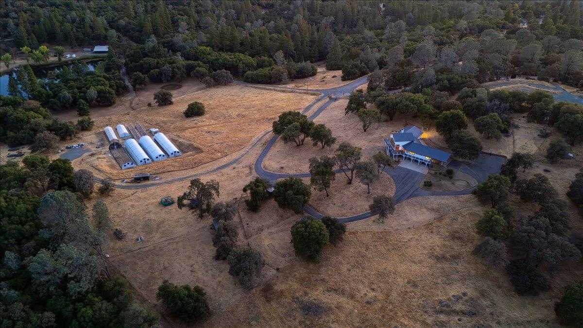Penn Valley, California, 95946, United States, 4 Bedrooms Bedrooms, ,5 BathroomsBathrooms,Residential,Active,1941359
