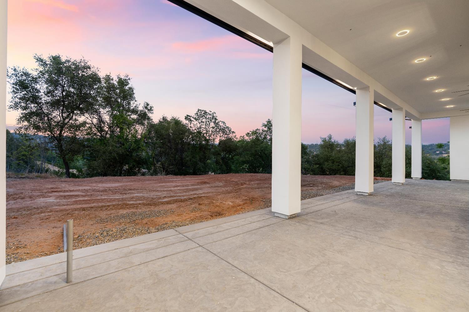 Newcastle, California, 95658, United States, 5 Bedrooms Bedrooms, ,5 BathroomsBathrooms,Residential,Active,1989749