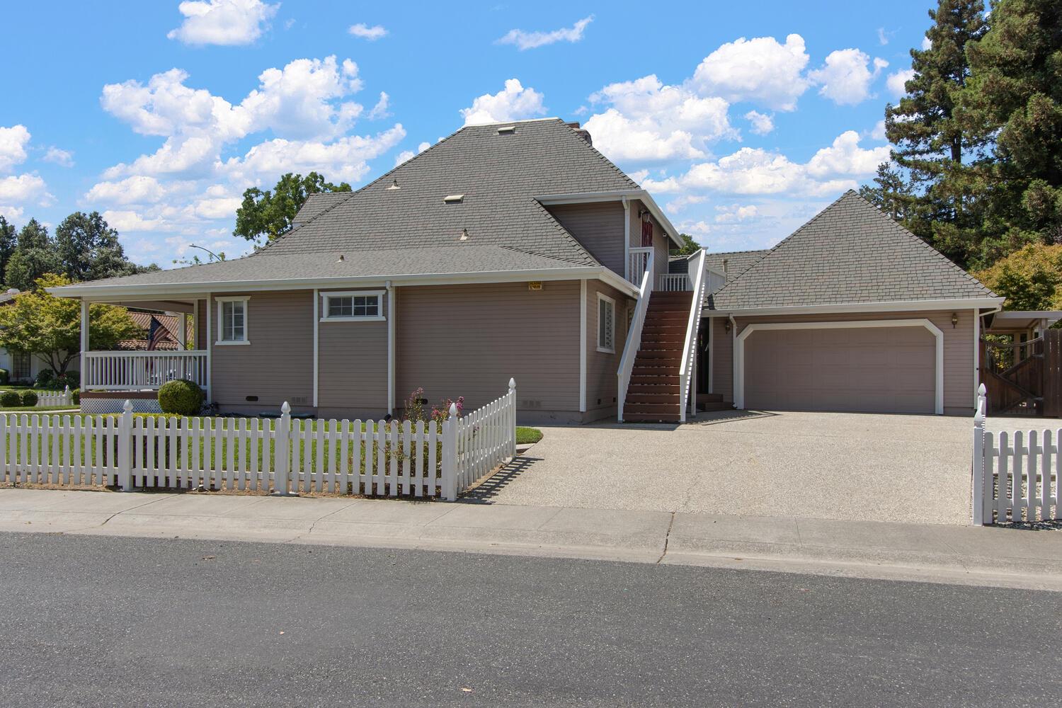 Davis, California, 95618, United States, 4 Bedrooms Bedrooms, ,3 BathroomsBathrooms,Residential,Active,1914765