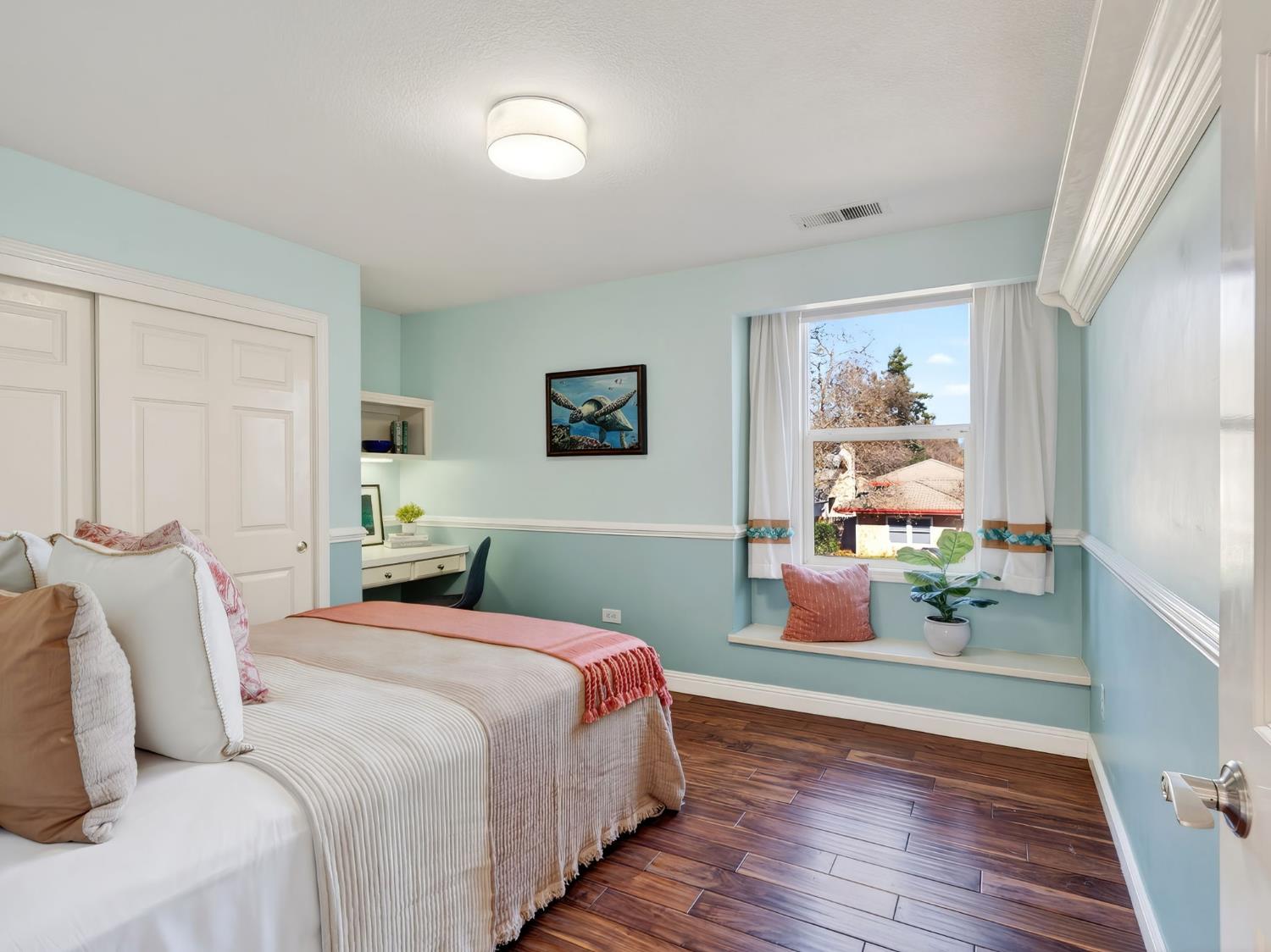 Davis, California, 95618, United States, 5 Bedrooms Bedrooms, ,3 BathroomsBathrooms,Residential,Active,2015823