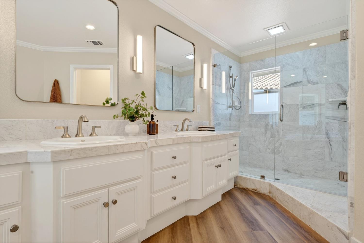 Davis, California, 95618, United States, 4 Bedrooms Bedrooms, ,3 BathroomsBathrooms,Residential,Pending,2045806