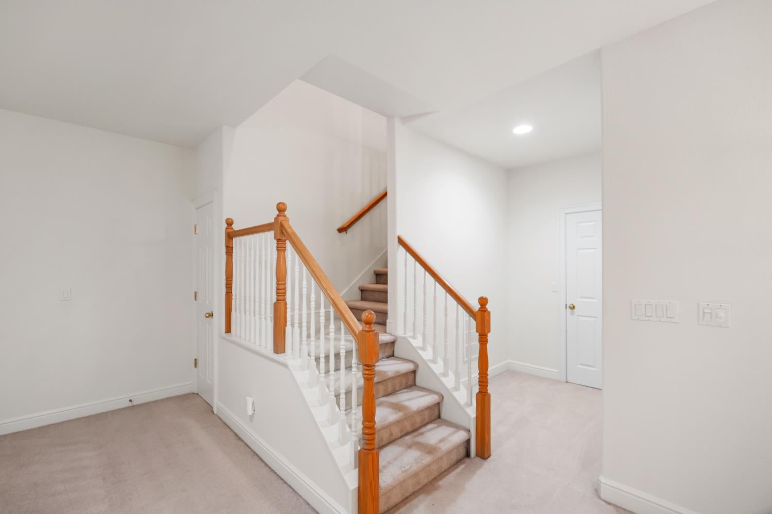 Roseville, California, 95661, United States, 5 Bedrooms Bedrooms, ,4 BathroomsBathrooms,Residential,Active,2006825